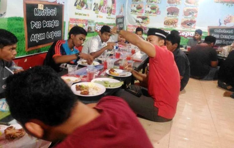 Buka Puasa pORA