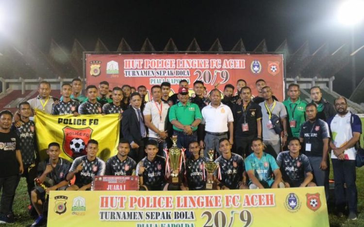 Police fc lingke kampiun turnamen sepakbola piala kapolda