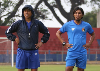 Budi Sudarsono, Persik