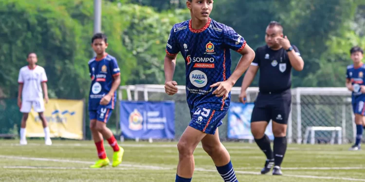 FOTO: Aksi Fuad Kamil, Pemain Jong Aceh yang Trial di Asiop