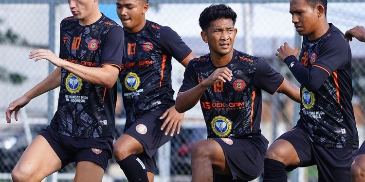 Jelang Hadapi Dejan FC, Persiraja Adaptasi Lapangan Sintetis