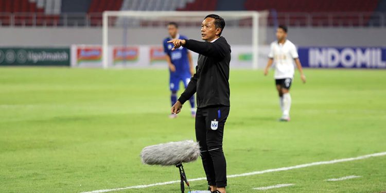 PSIS Semarang Terpuruk, Kahudi Wahyu Resmi Didepak
