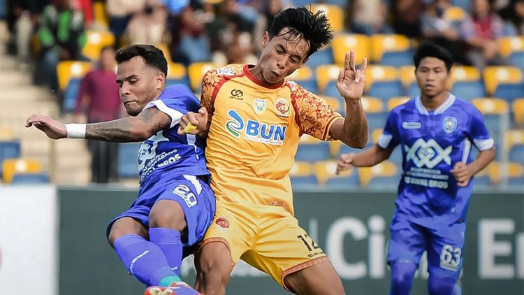 PSPS Pekanbaru dan Sriwijaya FC