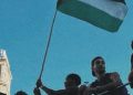 Fans Rival Puji Lamine Yamal Kibarkan Bendera Palestina