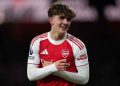 Arsenal Juara Lagi Setelah 22 Tahun, Bocah yang Belum Lahir Kini Angkat Trofi