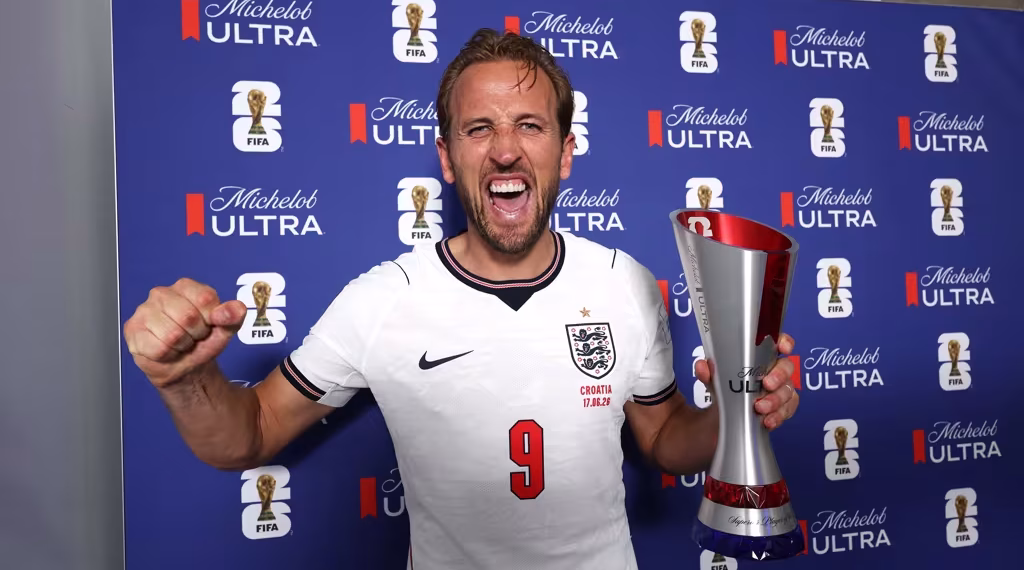 Ronaldo Pecahkan Rekor Usia, Kane Samai Rekor Lineker