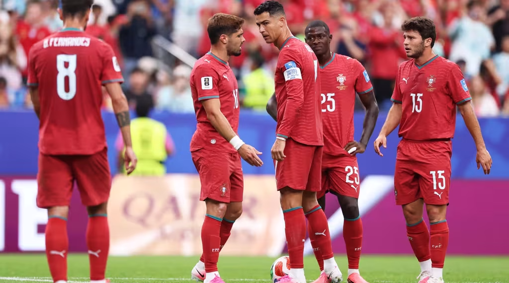 Ronaldo Bungkam Kritik, Cetak Sejarah di Piala Dunia Keenam