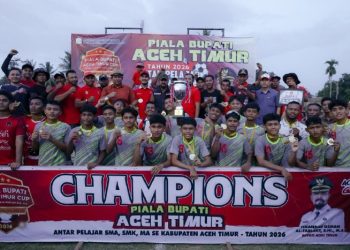 SMAN 1 Idi Rayeuk Rebut Piala Bupati Aceh Timur