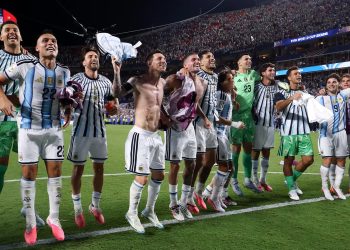Argentina Butuh Tambahan Waktu Tekuk 10 Pemain Swiss