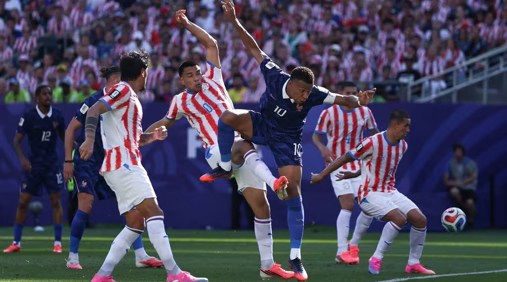 Gol Penalti Mbappe Antar Prancis Tantang Maroko