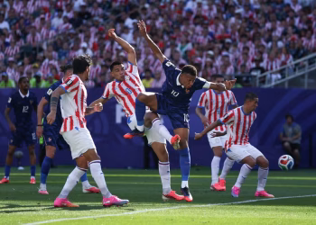Gol Penalti Mbappe Antar Prancis Tantang Maroko