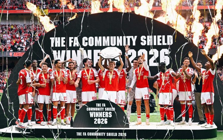 Arsenal juara