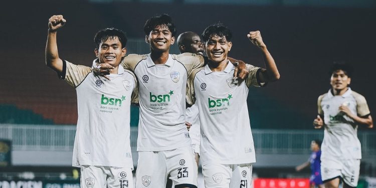 Persikad